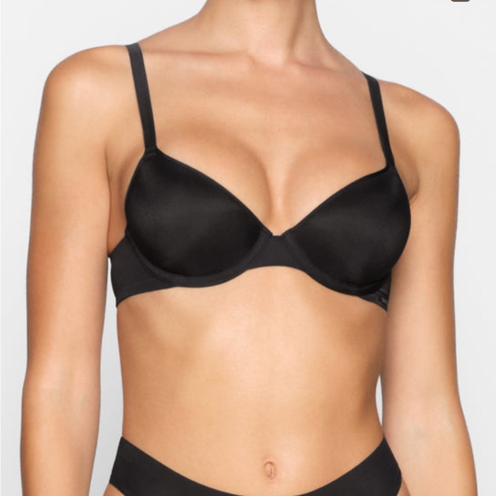 SKIMS Weightless Demi Bra in Onyx 36B NWT